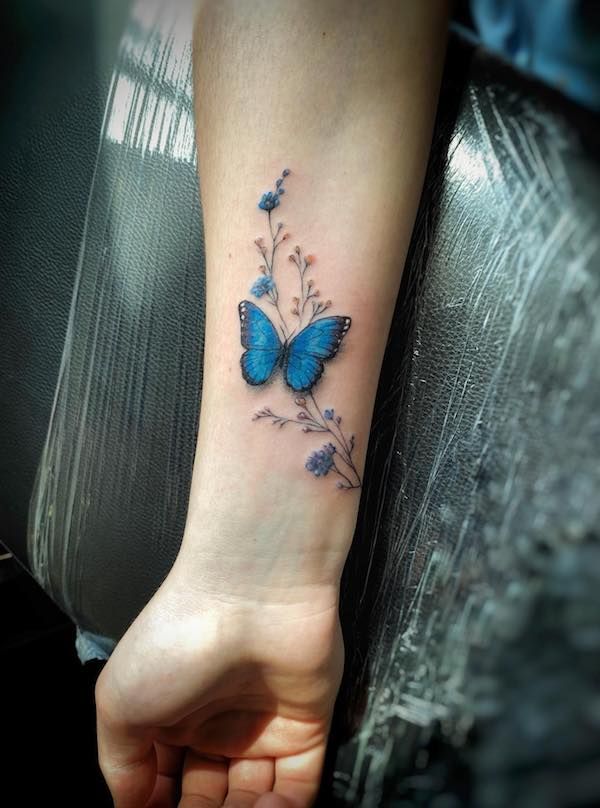 whatsapp dp flowers with butterfly