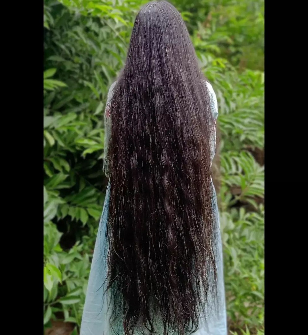 Long Hair Girls Dp